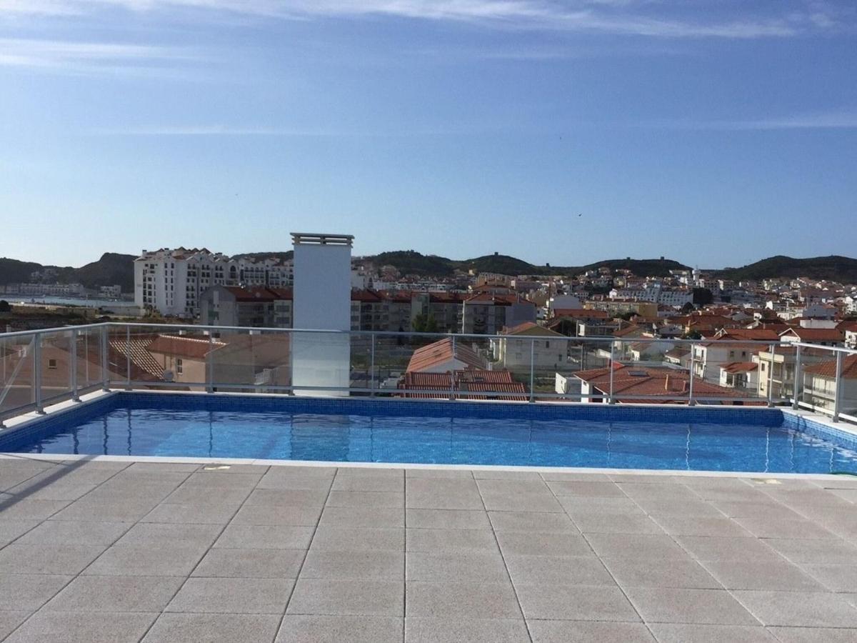 Beautiful Apartment in S o Martinho do Porto with Balcony São Martinho do Porto Exterior foto