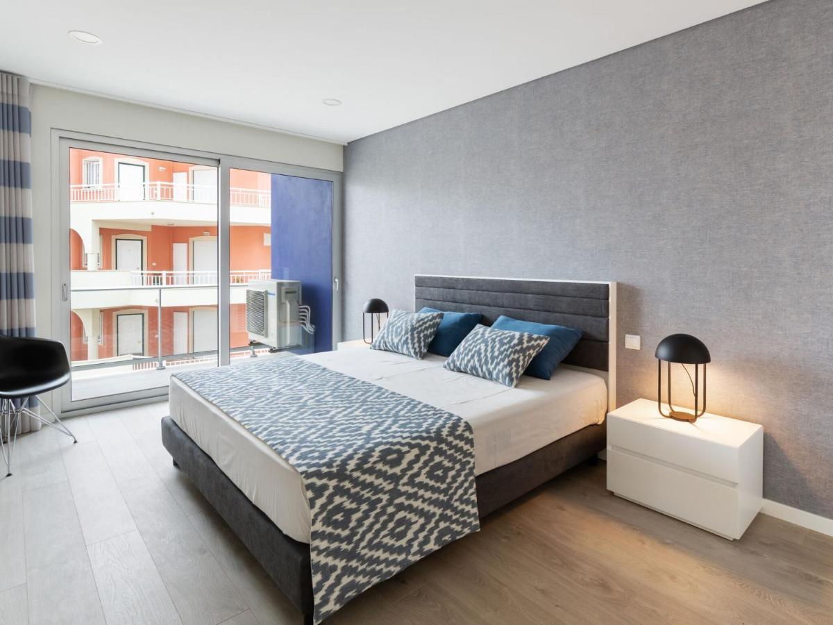 Beautiful Apartment in S o Martinho do Porto with Balcony São Martinho do Porto Exterior foto